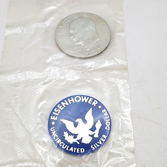 Vintage 1971 Eisenhower Uncirculated Silver Dollar Blue Pack Mint - Picture 1 of 8